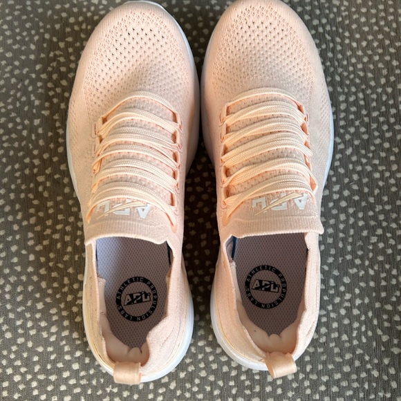 Brand New Never Worn APL Techloom Breeze Sneakers Size 8 - Picture 5 of 6